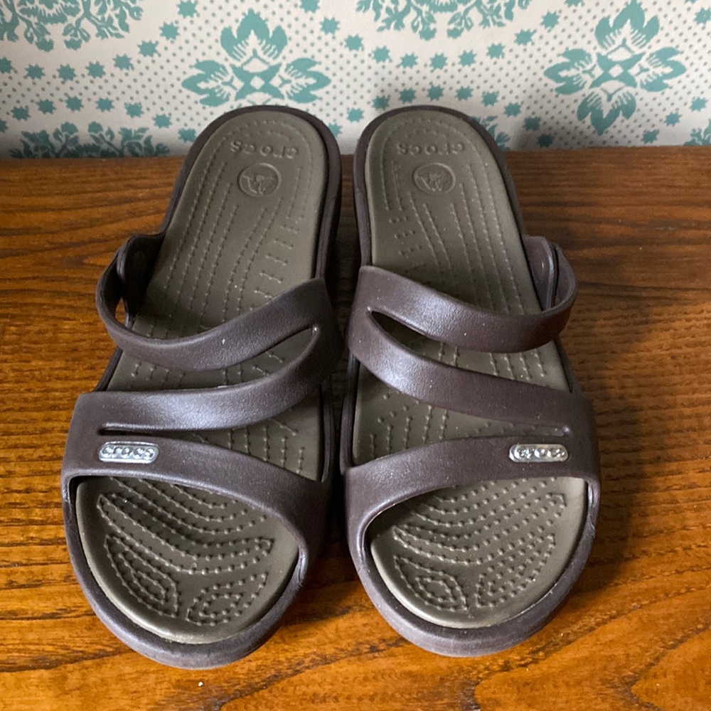 Croc sandals - Picture 1 of 9